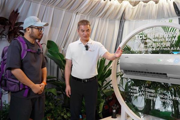 库木塔格沙漠挑战，TCL小蓝翼C7新风空调“性能大烤” 