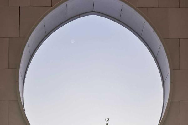 阿布扎比谢赫扎耶德大清真寺在2025猫途鹰榜单中排名中东第一、全球第八 