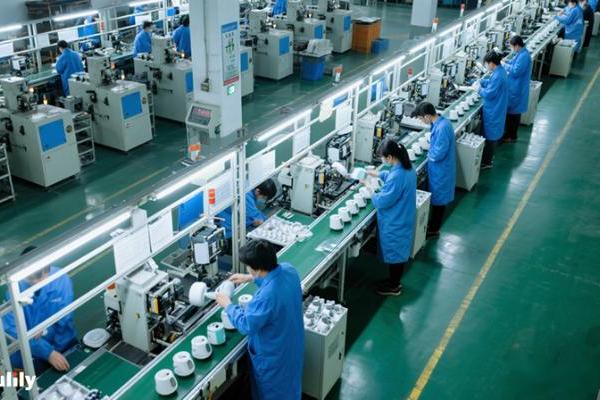 优哩哩运营模式解密：低门槛创业与全球贸易的平衡之道 