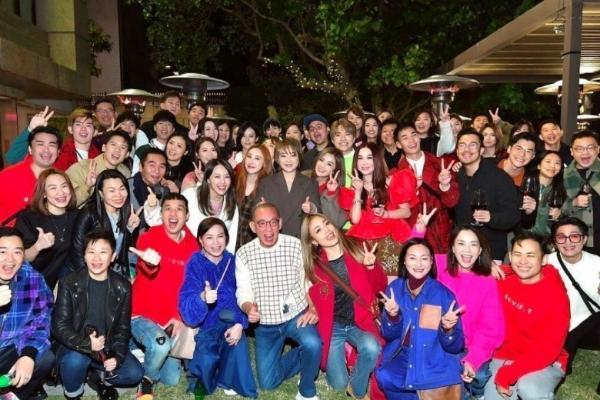 英皇创始人杨受成的“宠员工”三件套，这谁扛得住诱惑呀！ 
