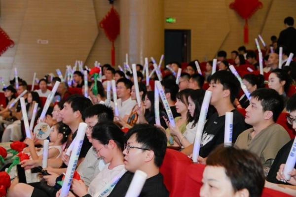 音为热爱·圆满收官｜走进邦泰成都，看见品位生活 