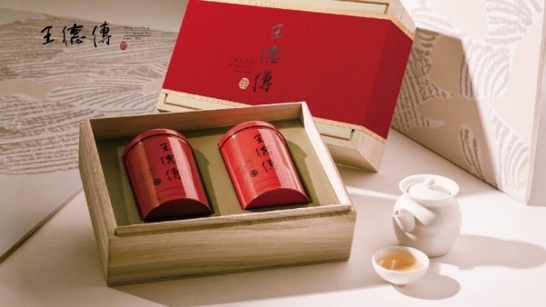 2025德传中秋礼盒 | 以“茗悦”珠玉之辉，映照团圆时分！ 