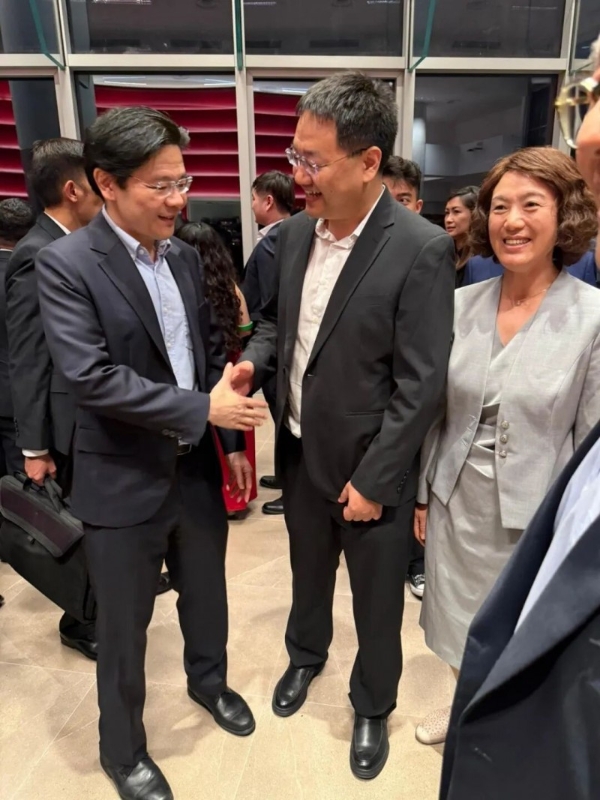 思岚科技携手SIT、上海交大三方共建机器人实验室，推进具身智能产业化 