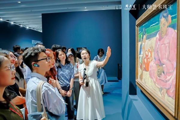 周大生特邀会员共赴奥赛展：以珠宝为媒，焕活大师艺术基因 