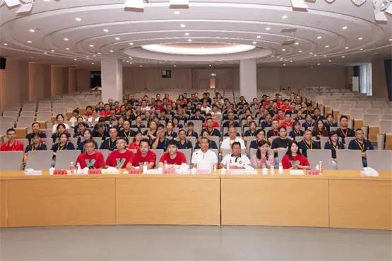 步履不停，爱心不止！意尔康“金秋助学”助力员工子女筑梦未来 
