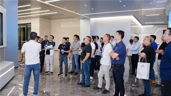 共探制造业数智转型新路径：携手奇摩 SmartX 走进邦彦 ——“云 PC 制造业数智化体验日”圆满收官