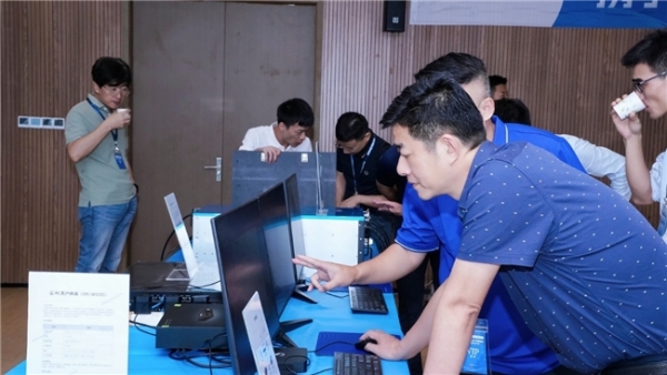 共探制造业数智转型新路径：携手奇摩 SmartX 走进邦彦 ——“云 PC 制造业数智化体验日”圆满收官