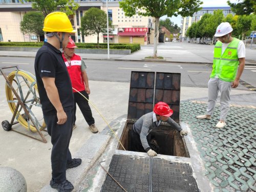 恩施联通全力扩容新建校园基站 筑牢迎新网络“高速路” 