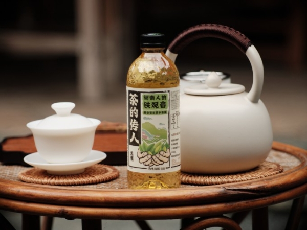 上市即售罄，茶的传人这款爆品藏着无糖茶的破局密码 