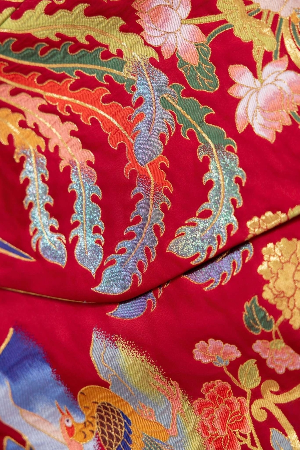织造艺术表现提档升级 云锦博物馆新款吉服再突破皇后吉服记录 