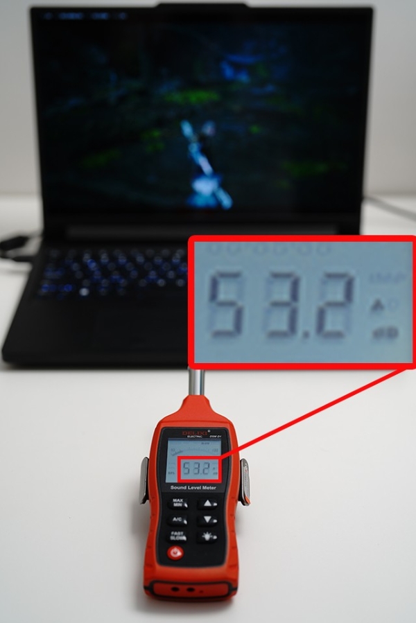 散热好、噪音低、性能强！AI高静游戏本联想拯救者Y9000P评测 