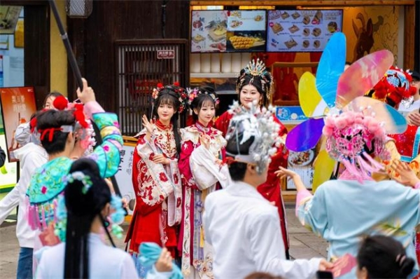 黄金周送真黄金！无锡拈花湾“金”喜引爆十周年，打造双节活动盛宴 