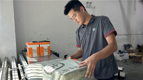 首批固城湖螃蟹发运！顺丰物流方案全面升级，奏响金秋丰收序曲 