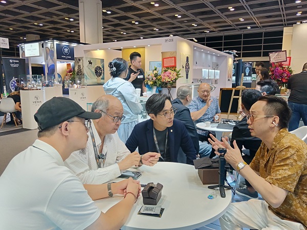 华夏时辰表全球首发：致敬东方时间文化的限量臻品