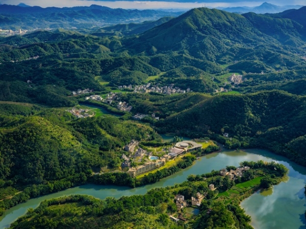 农文旅融合助推区域经济，信宜携手四季文旅共筑一站式治愈型度假标杆