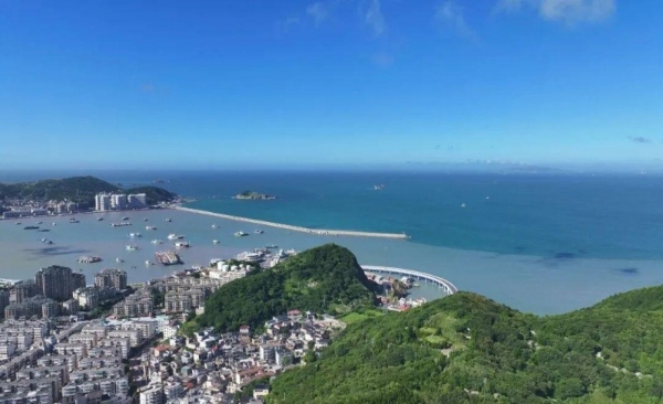 海更蓝了，海鲜肥了，就等你啦！ ——出发打卡嵊泗“蓝鲜”盛宴！ 