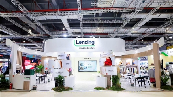 聚势领航，织就精彩未来！兰精卫星展团闪耀2025Intertextile秋冬面辅料展 