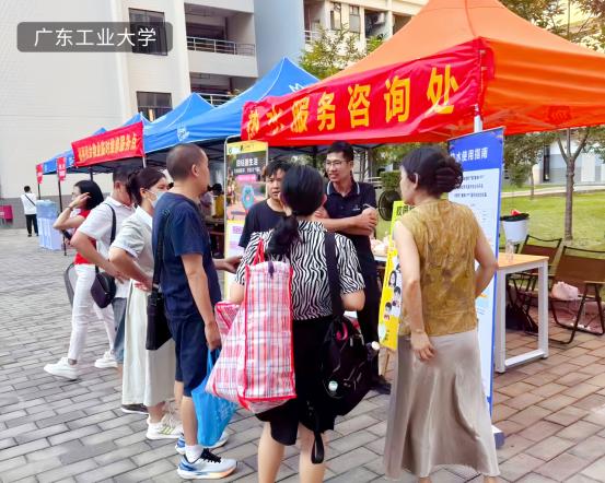 嘉宝日化携妙洁丝、牧棉花启开学暖心行动：百万好礼伴学子启航，责任担当绘就青春底色 