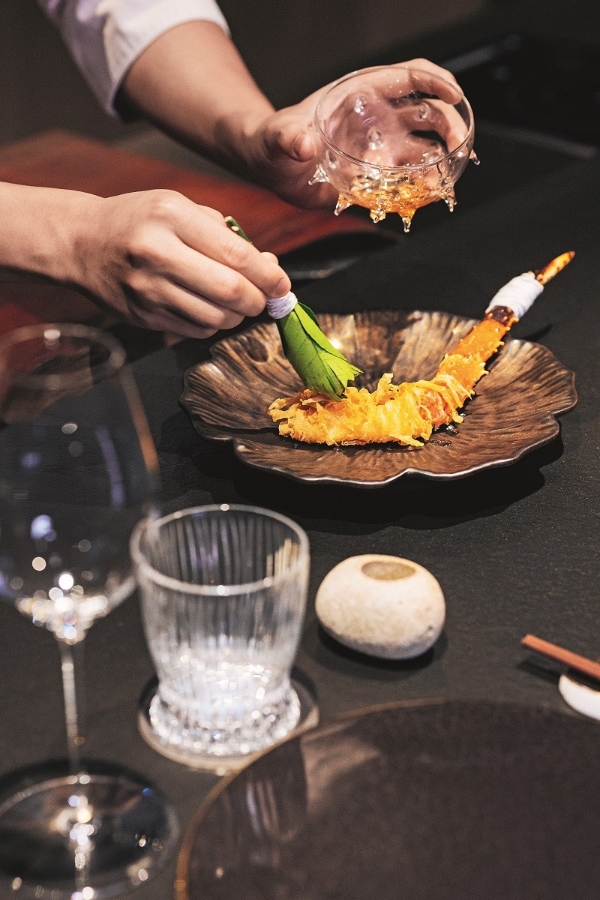 揽胜美食地图 八城风味与豪华哲学的同频共鸣  