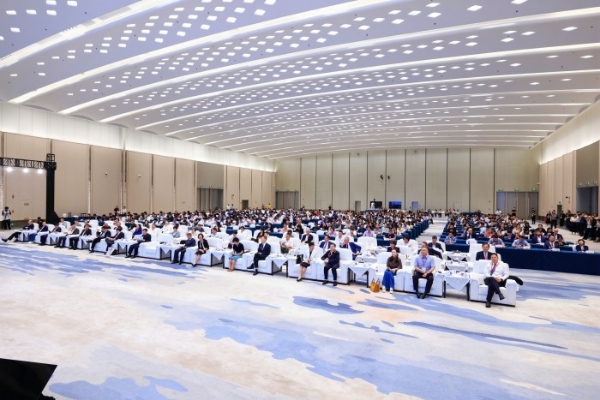 2025中国香料香精化妆品行业年会暨精品博览会在南京开幕 中国香妆行业高品质、高规格、高精尖会展启动 