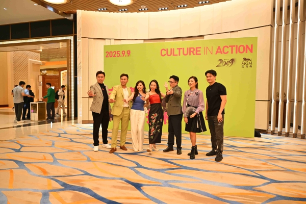《澳门2049》敦煌文博会展示科技赋能非遗新成就数字技术打破时空限制推动文化传播 