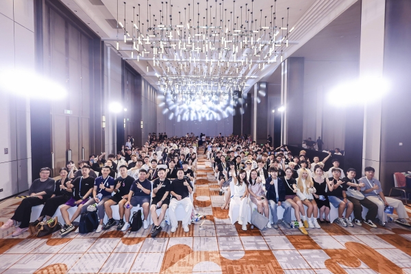 2025抖音创作者大会抖音游戏打造跨次元盛会，「玩儿出名堂」引爆游戏生态 