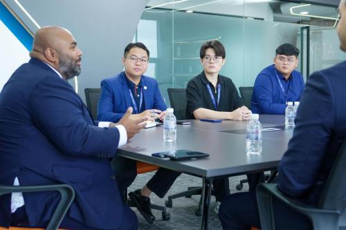 高效协同，品质如一：ATFX全球整合战略赋能本地化服务升级 