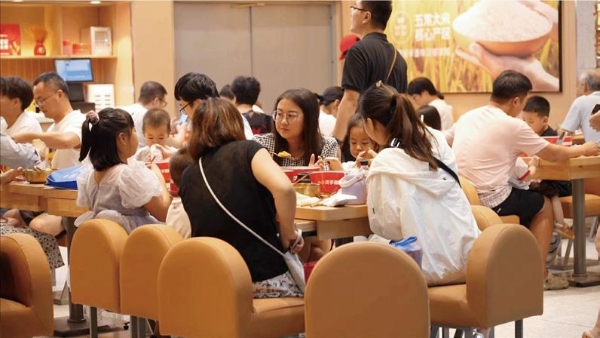 朴大叔拌饭荣膺2025年度餐饮黑马品牌：以创新模式重构拌饭赛道新格局 