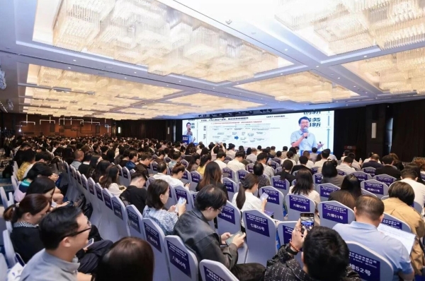 AdMergeX双项殊荣加冕：荣登中国信通院2025高质量数字化转型产品及服务全景图与优秀案例榜单 