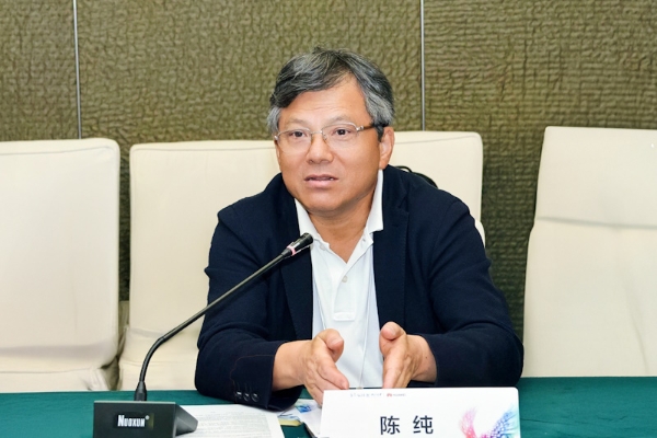 破解 AI “安全与性能” 难题！DeepSeek-R1-Safe 基础大模型在华为全联接大会2025正式发布 