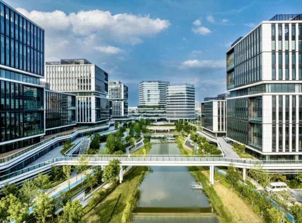 从“规划图”到“实景图” ，长三角绿洲智谷这座融现代与智慧于一体的“科创森林”正展现勃勃生机 