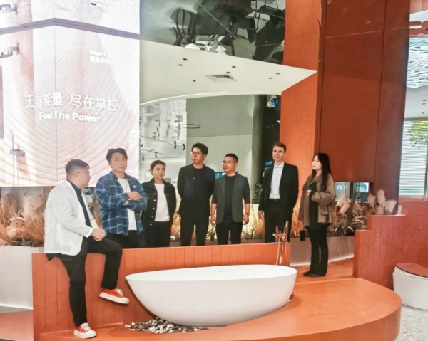 加码中国西部，Roca乐家西安大店开业 