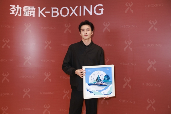 高伟光化身劲霸“明星店长”，“豫”见「全场景 新商务」新风尚！ 