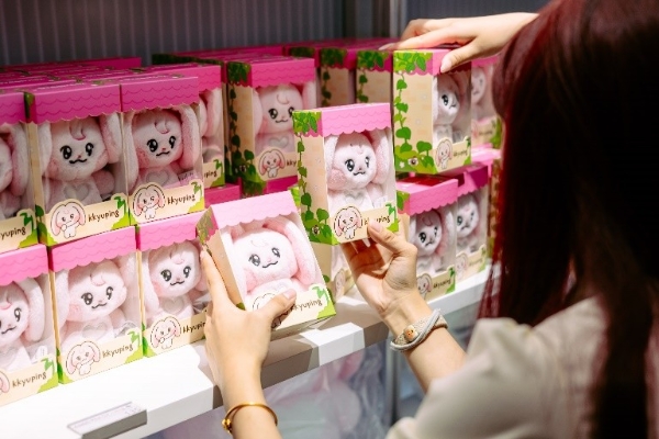 LINE FRIENDS携手NCT DREAM共创官方角色IP“Dreamiez”限时快闪体验店中国首站登陆南京 