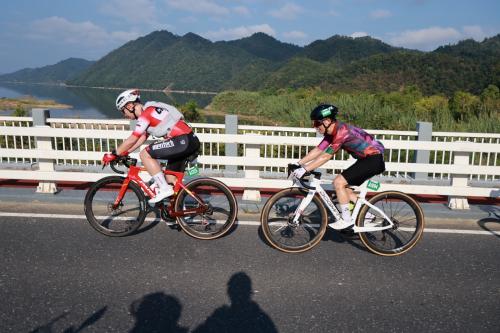 2025 UCI Gran Fondo 世界系列赛 中国杭州站圆满落幕 湘湖、千岛湖两站赛事点燃骑行热潮 