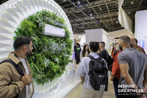 TCL小蓝翼P7新风空调亮相IFA 2025，荣获“AI节能技术金奖”