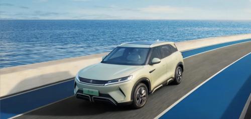 10 万级纯电 SUV 横评：纳米 06 在续航、空间、智能上全面胜出 