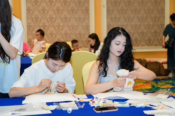 “平安家庭计划”多城开讲：专家赋能孕产家庭，解锁早期家庭教育新技能 
