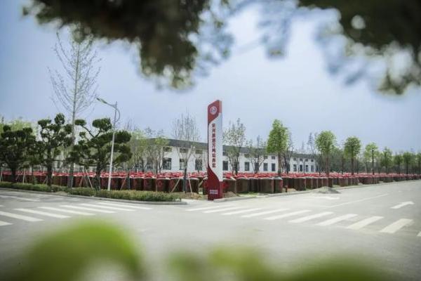 万吨坛储区投用！宋河酒业以长期主义加速名酒复兴