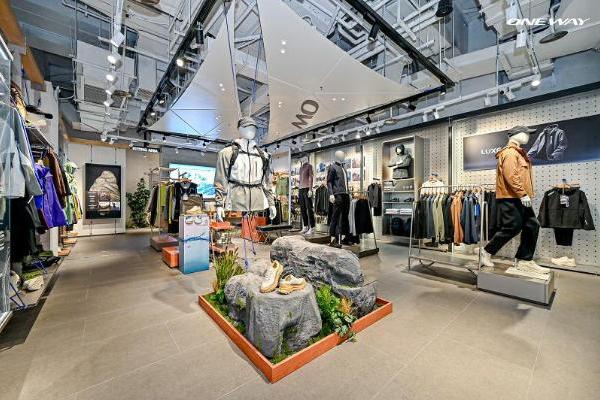 芬兰户外运动品牌ONEWAY大中华区首店登陆郑州，品牌焕新“郑”重开启 