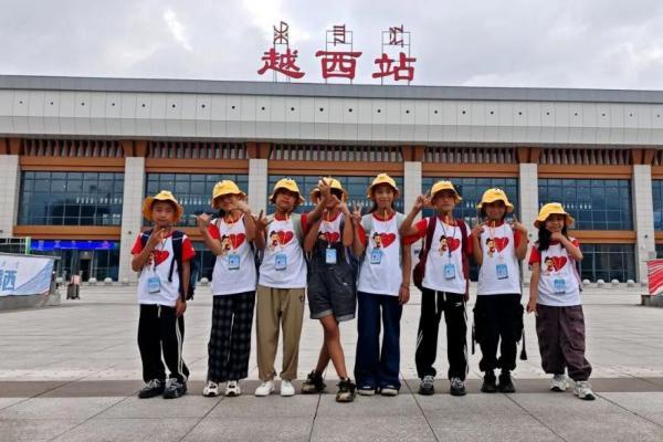 从凉山到阿那亚——爱佑慈善基金会携手虾米娱乐，让童声跨越山海 