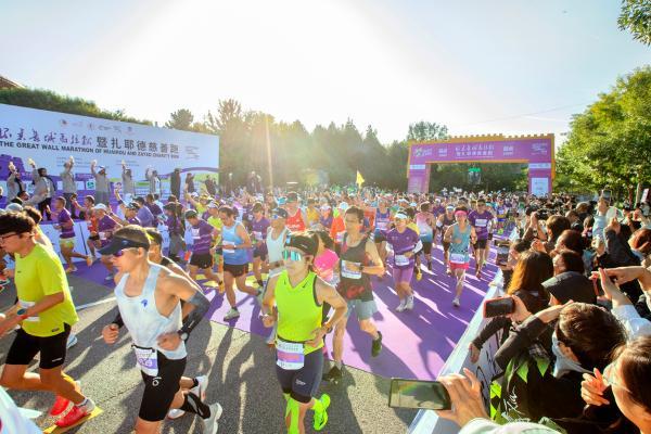 长城好汉 巅峰相见！ 2025怀柔长城马拉松暨扎耶德慈善跑成功举办 