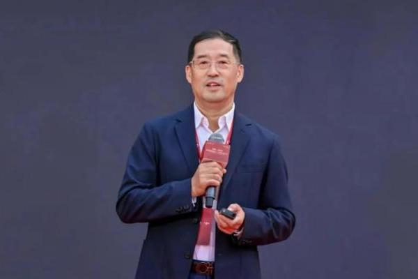 利亚德三十周年：全面拥抱AI，从看见信息到看懂世界 
