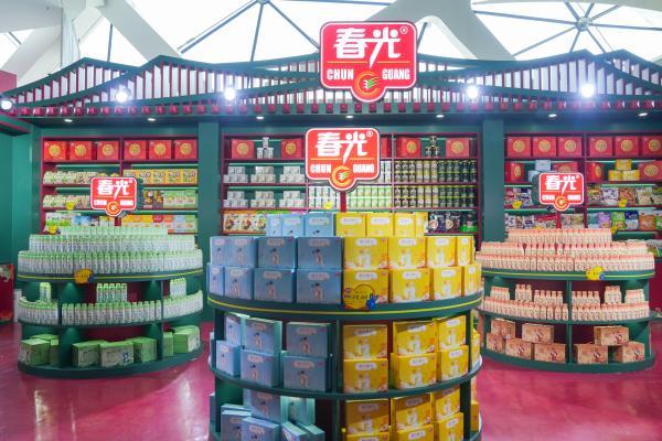 十年双冠！春光食品椰子糖与海南手信连续十年销量登顶 