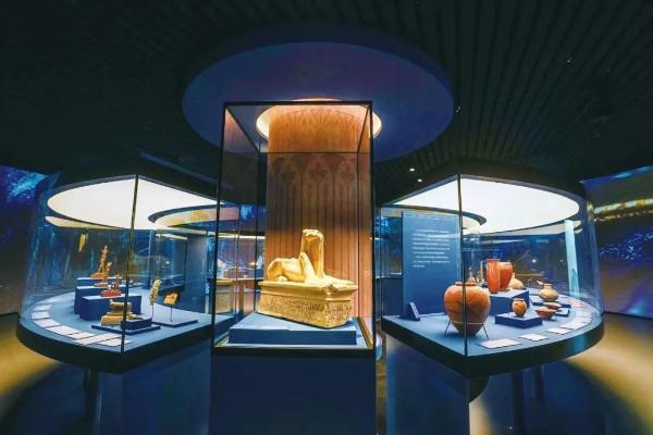 “法老包机”启程！ 东航运送“古埃及文明大展”展品返回埃及 