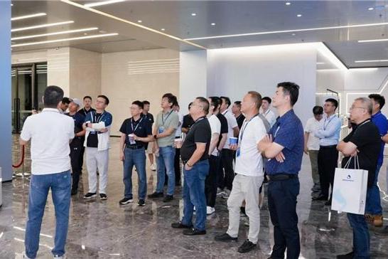 共探制造业数智转型新路径：携手奇摩 SmartX 走进邦彦 ——“云 PC 制造业数智化体验日”圆满收官