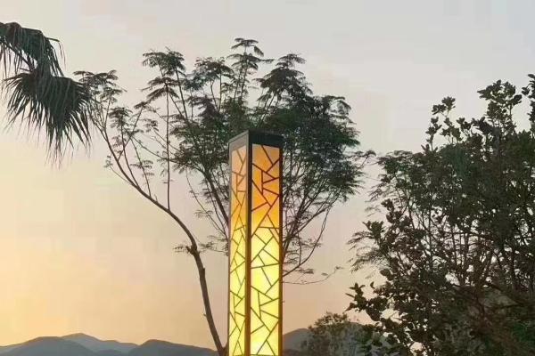 2025 路灯厂家优选：陕西长和路灯厂，自主生产灯杆与光源，核心采用普瑞芯片 
