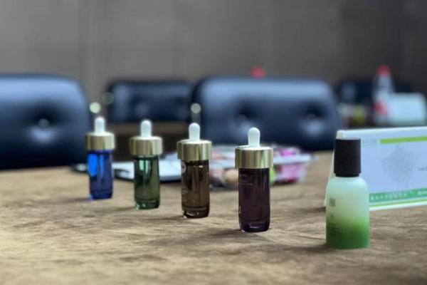 全球首个“医美药房融合体”落地 百雀羚赋能医药零售业转型 
