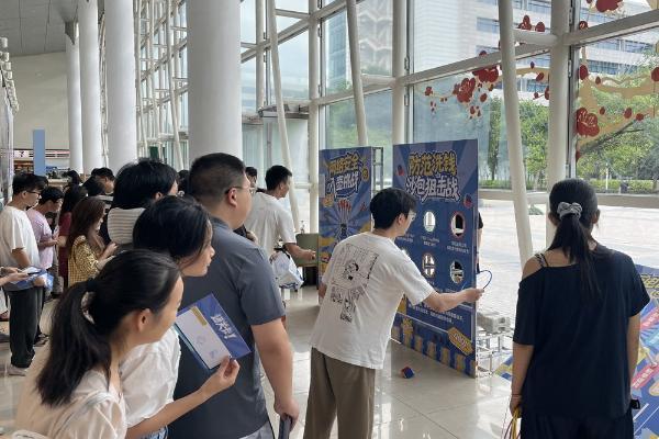 共筑金融安全防线！花瓣支付公司以“保障金融权益，助力美好生活”为主题开展反电诈反洗钱宣传活动