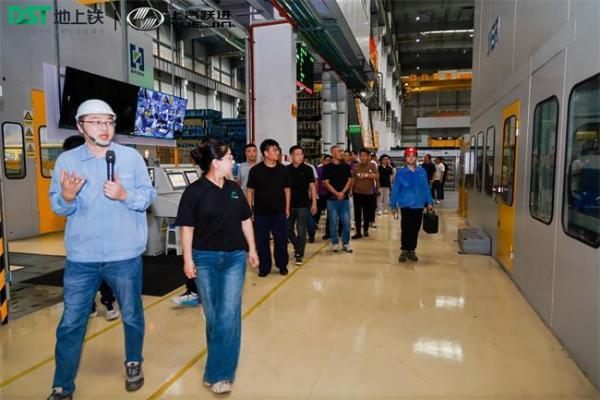 地上铁以严选标准联合生态推动城际物流全面电动化 